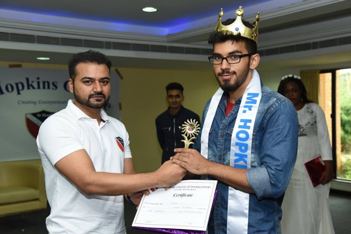 https://cache.careers360.mobi/media/colleges/social-media/media-gallery/20604/2021/4/3/Prize Distribution of St Hopkins College Bangalore_Events.jpg